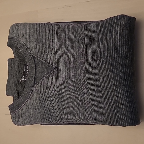 NWOT Marc Anothony Luxury Crew Neck Ombre Grey Sweater - Picture 9 of 9